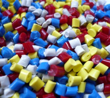 Plastic 1061731 1920 360x320